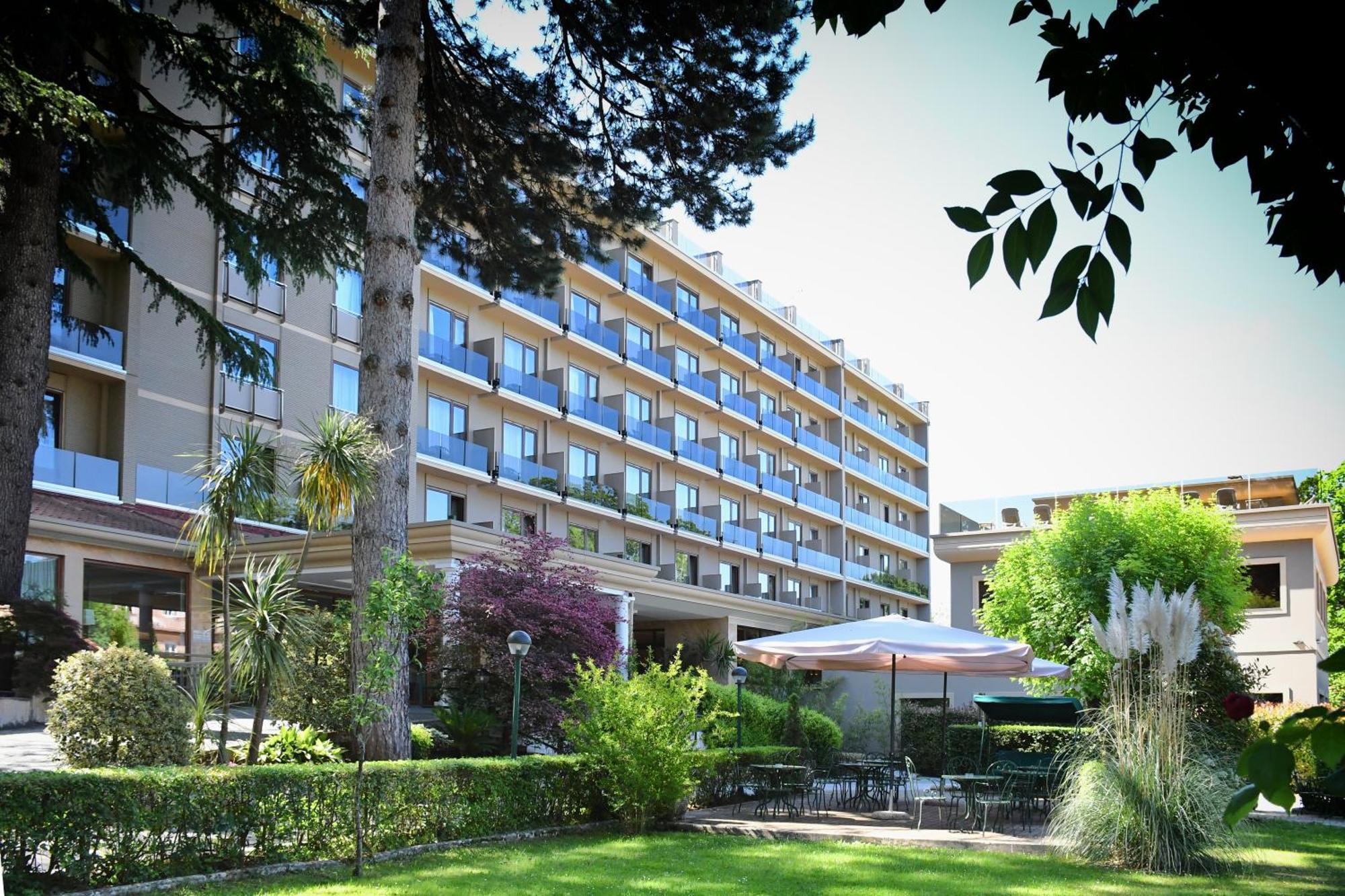 Hotel San Giorgio Fiuggi Esterno foto